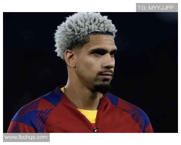 足球明星人物发型女生的时尚潮流解析与搭配技巧分享 足球明星人物发型女生的时尚潮流解析与搭配技巧分享